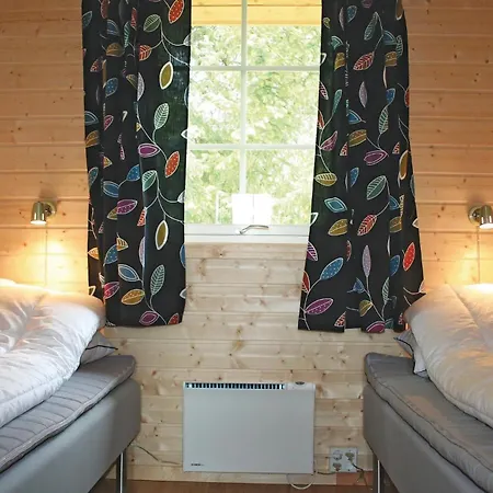 Apartment 2 Bedroom Cozy In Sandstad *